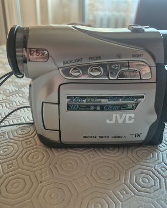 Videocamera JVC MiniDV 25x + 3D NR