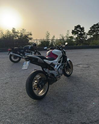 suzuki gladius 650 guidabile con A2