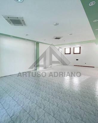 Immobile di 90 m² con 1 locale a Loria