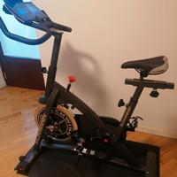 spinbike Schwinn IC2 spinning bike