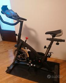 spinbike Schwinn IC2 spinning bike