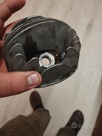 Vedo cilindro 115 poloni vespa/ ape