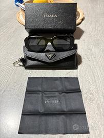 Occhiali da sole Prada