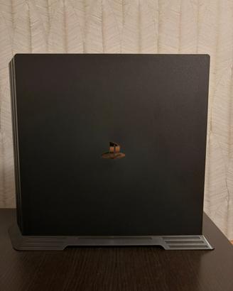 ps4 pro, 5 giochi, controller originale e cuffie g