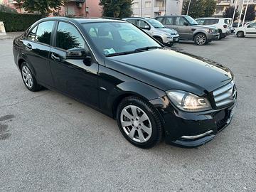 Mercedes Benz C220