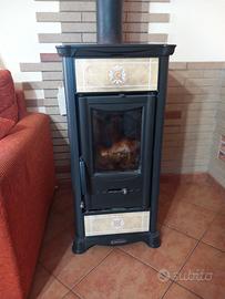 Stufa a legna Dal Zotto mod. Ombretta da 6 kw