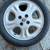 Cerchi 15" in lega Fiat + gomme invernali 