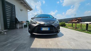 Toyota Yaris 1.0 Benzina (2017) – Full Optional