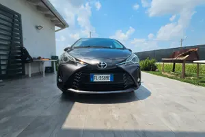 Toyota Yaris 1.0 Benzina (2017) – Full Optional