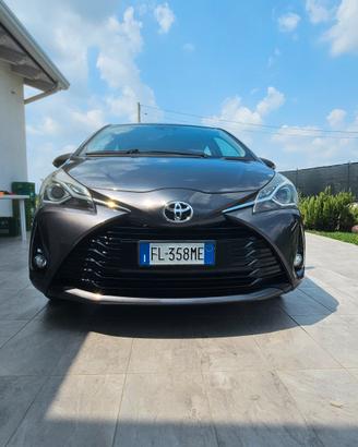 Toyota Yaris 1.0 Benzina (2017) – Full Optional