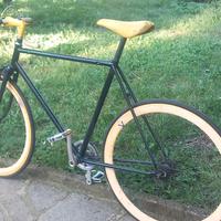 Bici a scatto fisso