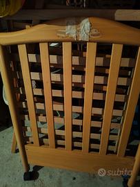 lettino in legno Foppapedretti con cassetto 