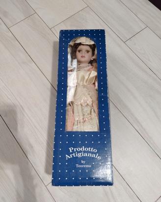 Bambola artigianale bybteorema