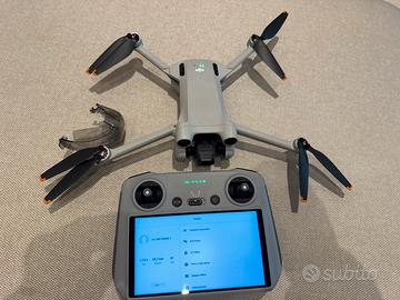 Drone DJI MINI 3 Pro con telecomando RC schermo