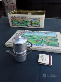 3 oggetti vintage caffettiera fiammiferi scatola