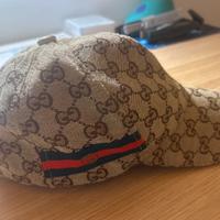 Cappello gucci