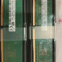 vari banchi RAM DDR4 da 4 GB ciascuno totale 8 pz
