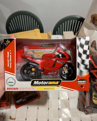Ducati Casey Stoner desmosedici motorama