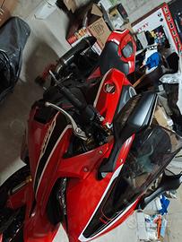 Honda CBR 1000 fireblade