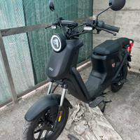 Scooter elettrico 50 cc