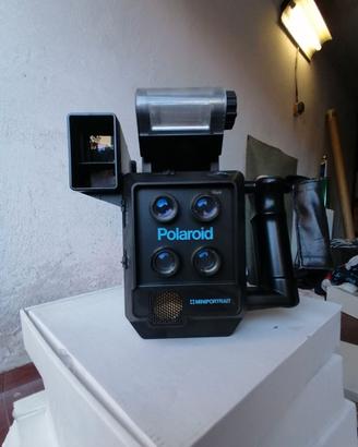 Macchina fotografica Polaroid da esposizione
