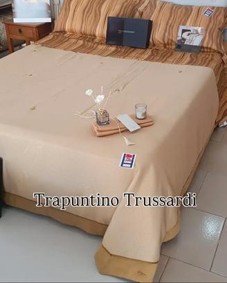 trapuntino matrimoniale in seta firmato Trussardi 
