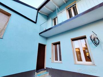 Villa di 182 m² con più di 5 locali e box auto dop