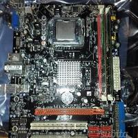 Scheda Madre CPU Intel E5300 RAM 4GB CORSAIR