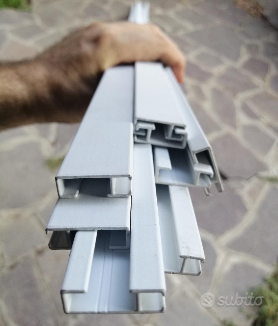 Binari-guide per appendere ed esporre quadri Arredamento e