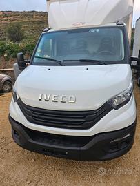 Iveco daily 35c16 Motore 3000cc anno 2023
