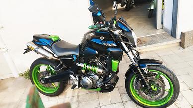 Yamaha MT-03 - 660cc - 33Kw - 2006