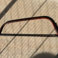 Segaccio vintage da potatura con arco in metallo