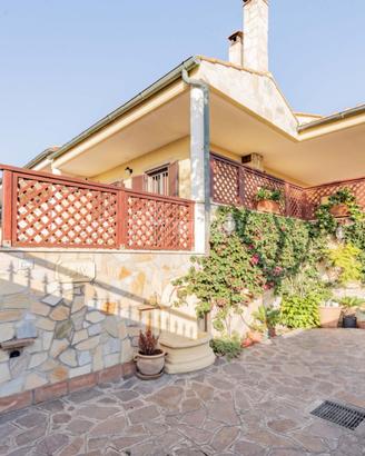 Villa a Schiera a Fiumicino 4 locali
