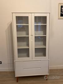 Vetrina bianca in legno massello di pino