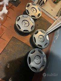 Cerchi con borchie mercedes