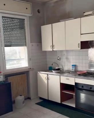 Dono mobili due appartamenti se svuoti