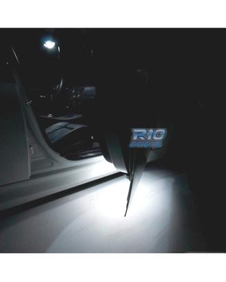 PLAFONIERE LED PER PIEDI E PORTE MINI COOPER
