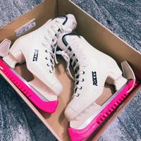 Pattini per pattinaggio artistico sul ghiaccio