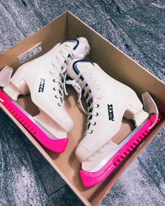 Pattini per pattinaggio artistico sul ghiaccio