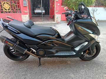 Yamaha tmax