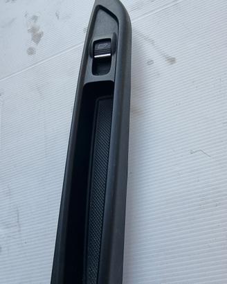 Pulsantiera alza vetro posteriore destra b-max