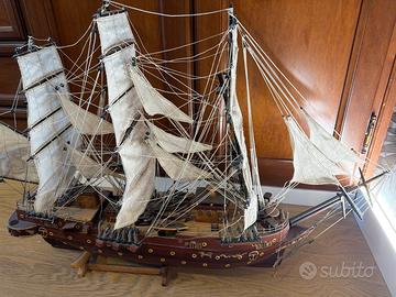 Veliero in legno
