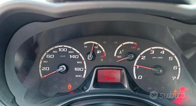 Ford Ka + 1.2 8V 69 CV adatta neopatentati