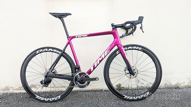 Time Alpe d'Huez bicicletta