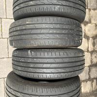 4 + 1 pneumatici Hankook 185 60 R15 84H