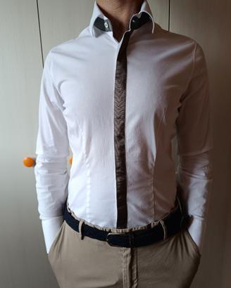 Camicia bianca