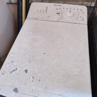 lavatrice Indesit - carica dall'alto