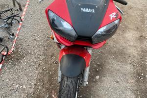 Yamaha r6