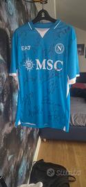 maglia autografata da 11 giocatori del napoli