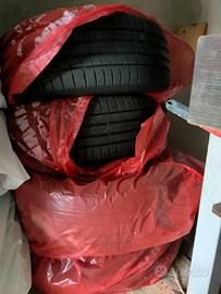 Treno gomme estive R17 215/55 94V usate